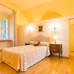 Santa Brigida Bed & Breakfast *